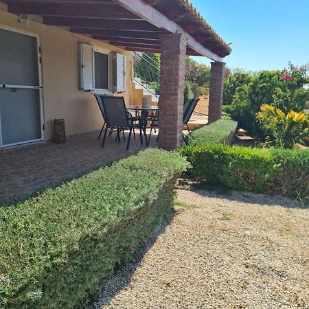 Guesthouse Petrothalassa Порто Хели Екстериор снимка